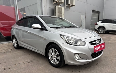 Hyundai Solaris II рестайлинг, 2012 год, 749 000 рублей, 3 фотография