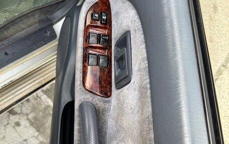 Toyota Land Cruiser Prado 90 рестайлинг, 2000 год, 1 300 000 рублей, 17 фотография