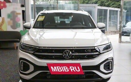 Volkswagen T-Roc I, 2025 год, 3 250 000 рублей, 4 фотография