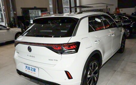 Volkswagen T-Roc I, 2025 год, 3 250 000 рублей, 8 фотография