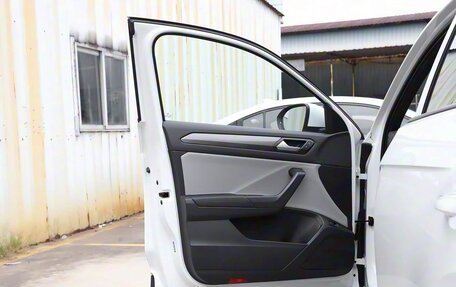 Volkswagen T-Roc I, 2025 год, 3 250 000 рублей, 22 фотография