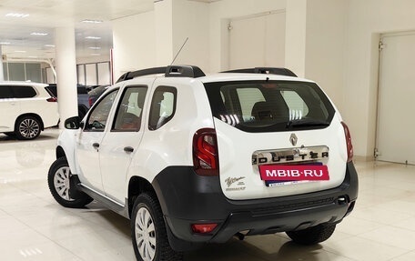 Renault Duster I рестайлинг, 2016 год, 829 000 рублей, 2 фотография