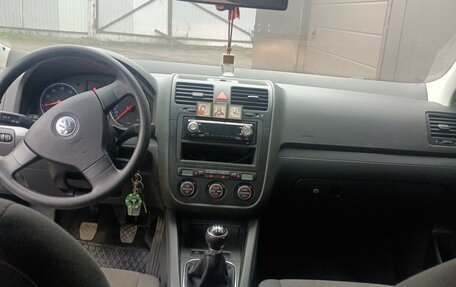 Volkswagen Jetta VI, 2006 год, 800 000 рублей, 3 фотография