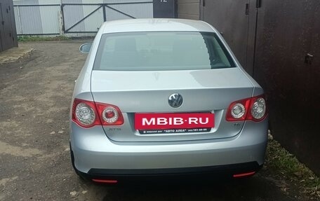 Volkswagen Jetta VI, 2006 год, 800 000 рублей, 9 фотография