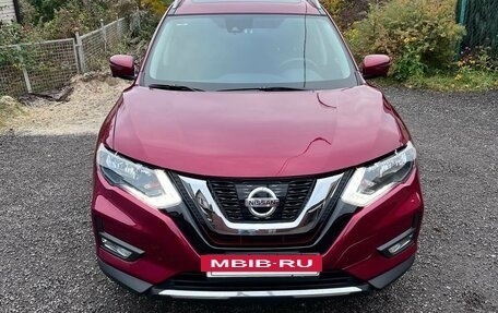 Nissan Rogue II, 2020 год, 2 200 000 рублей, 2 фотография