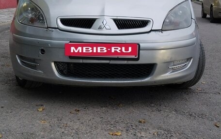 Mitsubishi Colt VI рестайлинг, 2003 год, 370 000 рублей, 3 фотография