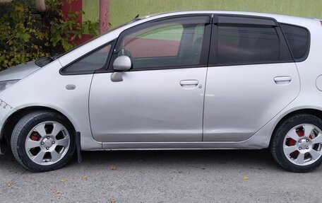 Mitsubishi Colt VI рестайлинг, 2003 год, 370 000 рублей, 4 фотография