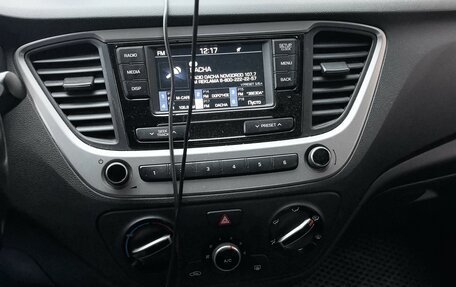 Hyundai Solaris II рестайлинг, 2017 год, 1 020 000 рублей, 6 фотография