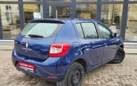 Renault Sandero II рестайлинг, 2015 год, 830 000 рублей, 4 фотография