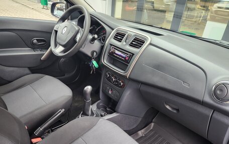 Renault Sandero II рестайлинг, 2015 год, 830 000 рублей, 20 фотография