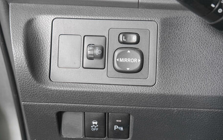 Toyota Verso I, 2012 год, 1 229 000 рублей, 24 фотография