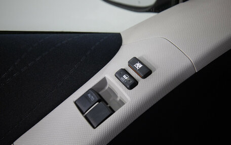 Toyota Yaris III рестайлинг, 2007 год, 599 000 рублей, 14 фотография