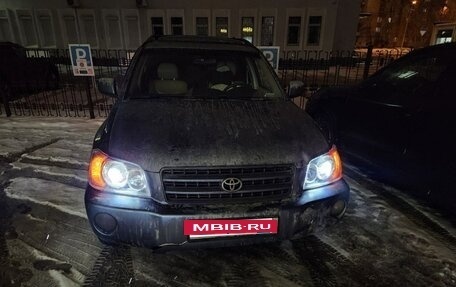 Toyota Highlander III, 2003 год, 1 200 000 рублей, 9 фотография