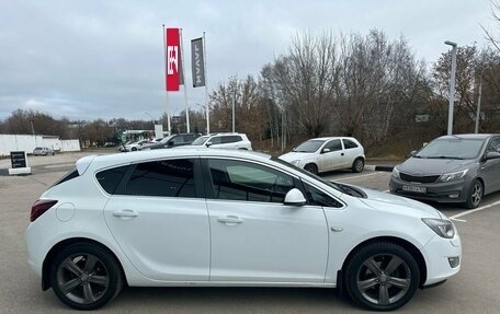 Opel Astra J, 2011 год, 669 000 рублей, 4 фотография