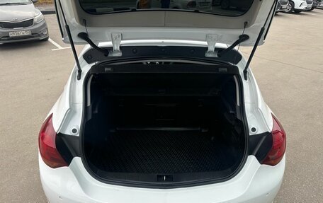 Opel Astra J, 2011 год, 669 000 рублей, 14 фотография