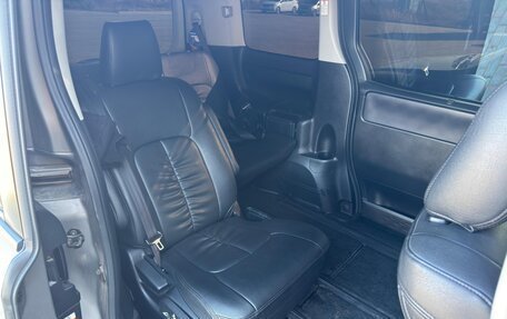 Toyota Noah III, 2016 год, 1 999 999 рублей, 9 фотография