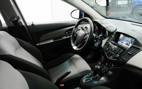 Chevrolet Cruze II, 2011 год, 730 000 рублей, 13 фотография