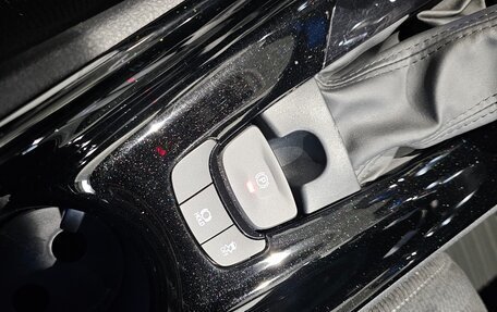 Toyota C-HR I рестайлинг, 2019 год, 2 349 000 рублей, 10 фотография