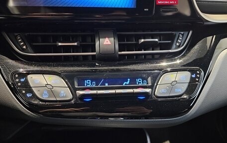 Toyota C-HR I рестайлинг, 2019 год, 2 349 000 рублей, 11 фотография