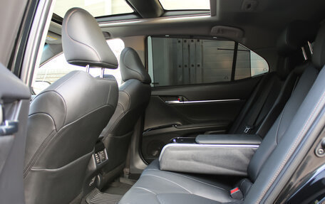 Toyota Camry, 2023 год, 3 560 000 рублей, 12 фотография