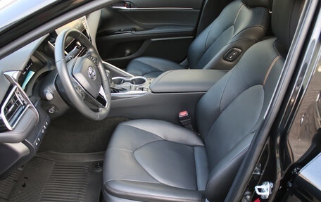 Toyota Camry, 2023 год, 3 560 000 рублей, 6 фотография