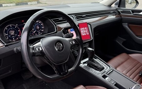 Volkswagen Passat B8 рестайлинг, 2018 год, 2 350 000 рублей, 16 фотография