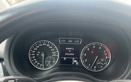 Mercedes-Benz B-Класс, 2013 год, 850 000 рублей, 3 фотография