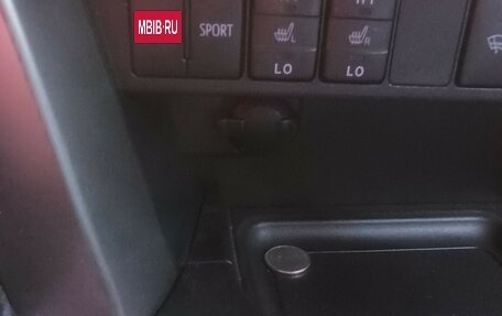 Toyota RAV4, 2013 год, 1 620 000 рублей, 8 фотография