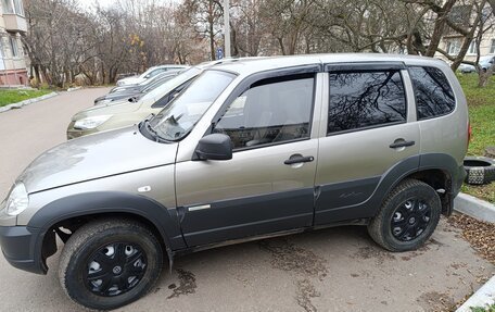 Chevrolet Niva I рестайлинг, 2013 год, 400 000 рублей, 4 фотография