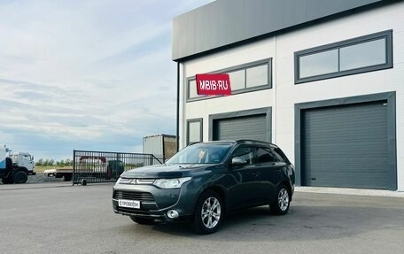 Mitsubishi Outlander III рестайлинг 3, 2013 год, 1 529 000 рублей, 2 фотография