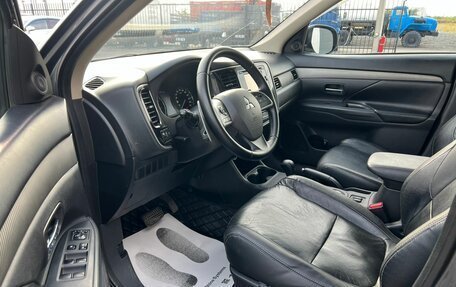 Mitsubishi Outlander III рестайлинг 3, 2013 год, 1 529 000 рублей, 10 фотография