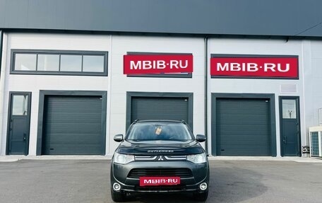 Mitsubishi Outlander III рестайлинг 3, 2013 год, 1 529 000 рублей, 9 фотография