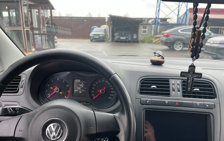 Volkswagen Polo VI (EU Market), 2015 год, 750 000 рублей, 10 фотография