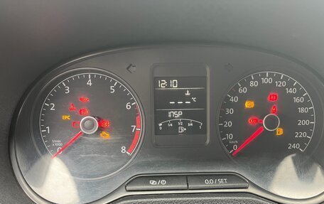 Volkswagen Polo VI (EU Market), 2015 год, 750 000 рублей, 11 фотография