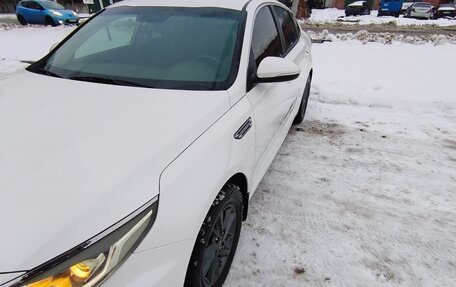 KIA Optima IV, 2018 год, 2 100 000 рублей, 5 фотография