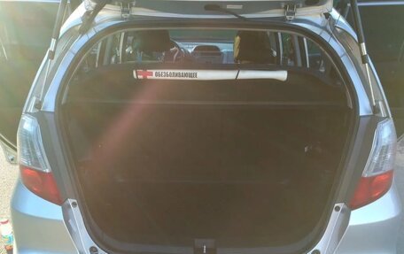 Honda Fit III, 2010 год, 900 000 рублей, 7 фотография