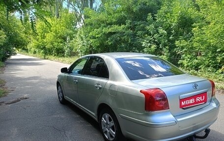 Toyota Avensis III рестайлинг, 2005 год, 650 000 рублей, 9 фотография