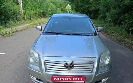 Toyota Avensis III рестайлинг, 2005 год, 650 000 рублей, 10 фотография