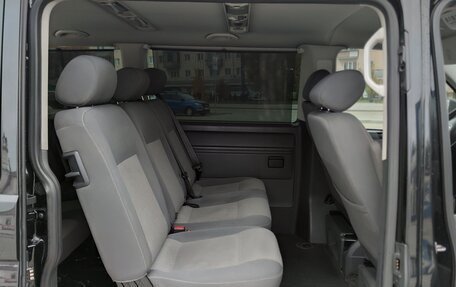 Volkswagen Caravelle T5, 2014 год, 2 060 000 рублей, 8 фотография