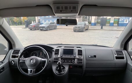 Volkswagen Caravelle T5, 2014 год, 2 060 000 рублей, 11 фотография