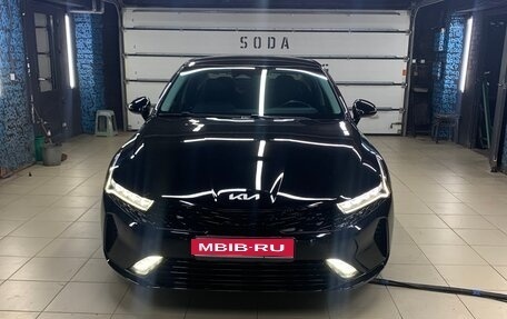 KIA K5, 2021 год, 2 300 000 рублей, 1 фотография