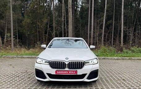 BMW 5 серия, 2022 год, 5 950 000 рублей, 1 фотография