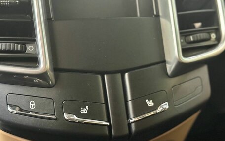 Porsche Cayenne III, 2015 год, 4 199 900 рублей, 18 фотография