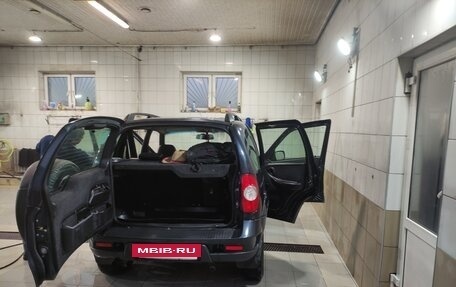 Chevrolet Niva I рестайлинг, 2013 год, 550 000 рублей, 15 фотография