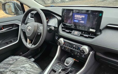 Toyota RAV4, 2025 год, 4 050 000 рублей, 12 фотография