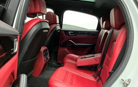 Porsche Cayenne III, 2022 год, 7 696 000 рублей, 13 фотография