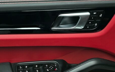 Porsche Cayenne III, 2022 год, 7 696 000 рублей, 20 фотография