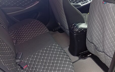 Hyundai Solaris II рестайлинг, 2015 год, 790 000 рублей, 7 фотография