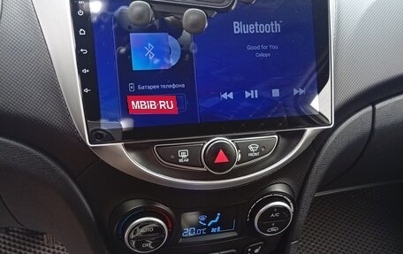 Hyundai Solaris II рестайлинг, 2015 год, 790 000 рублей, 13 фотография