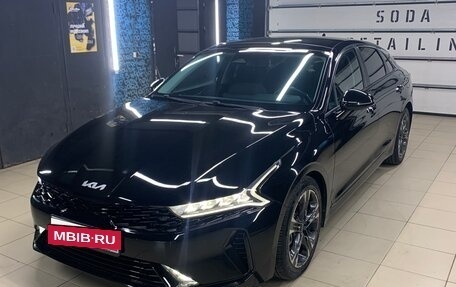 KIA K5, 2021 год, 2 300 000 рублей, 2 фотография